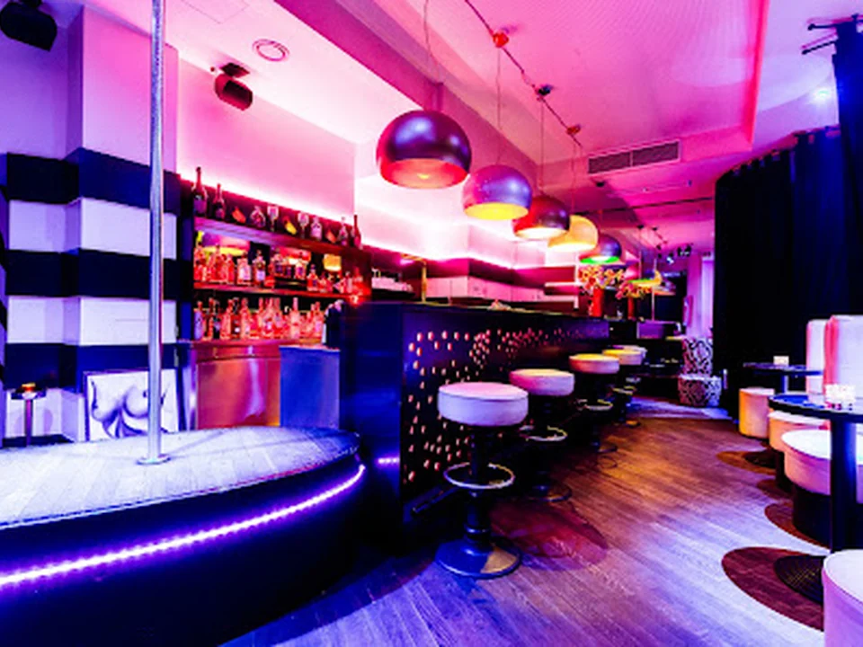 Actress Lounge