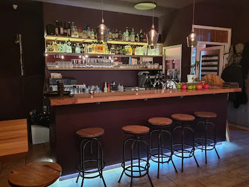 Basz Bar