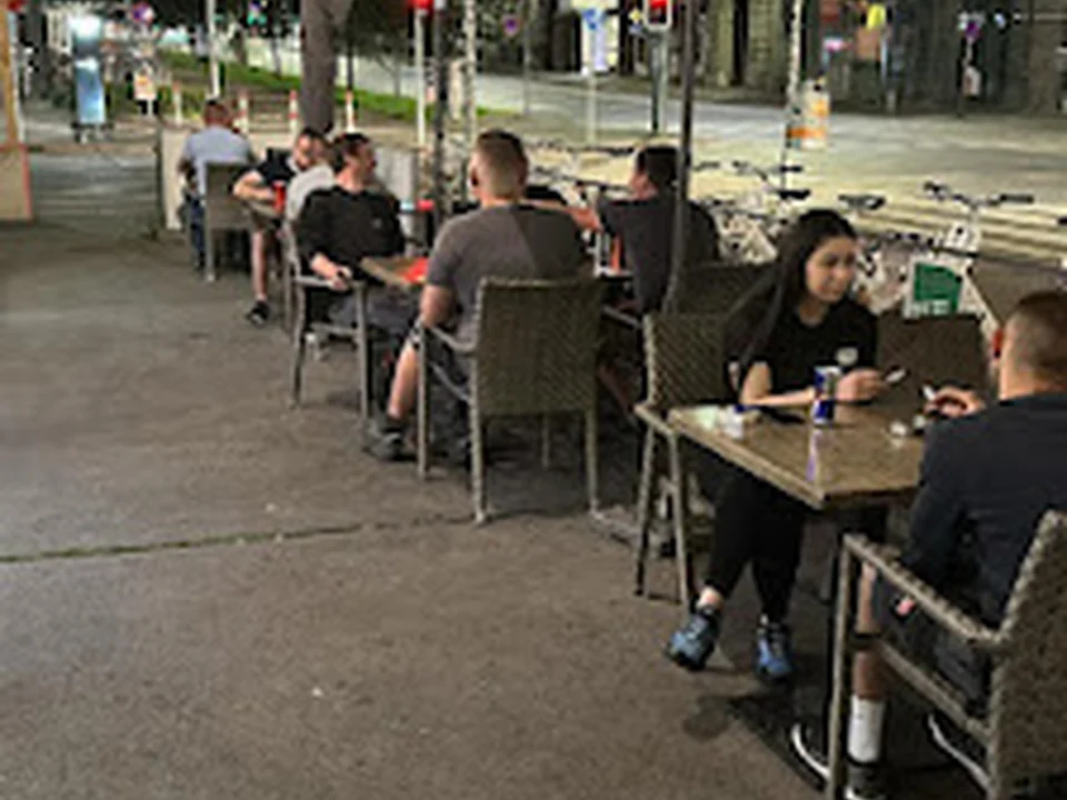 Bayar‘s - Falafel, Pizza & more