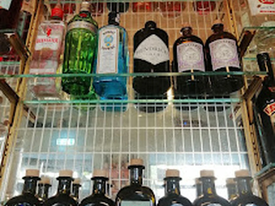 Café Natural Winebar Espresso.