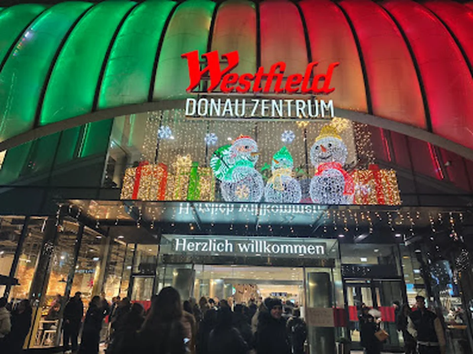 Donauzentrum 1