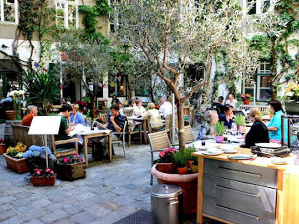 ef16 Restaurant Weinbar
