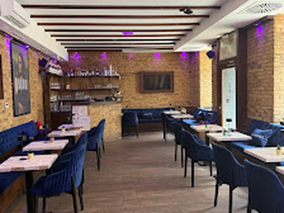 Hermosa Lounge