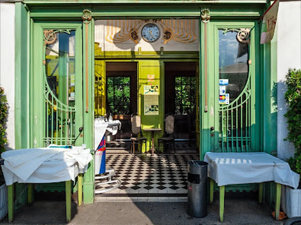 Karl & Otto. Café