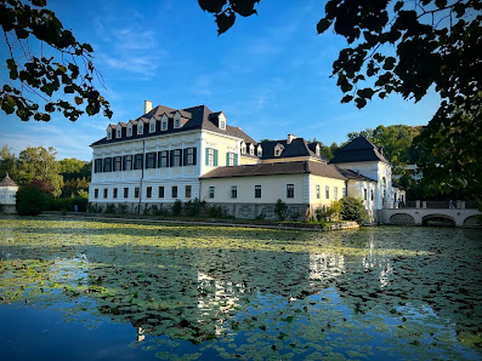 Laudon Palace