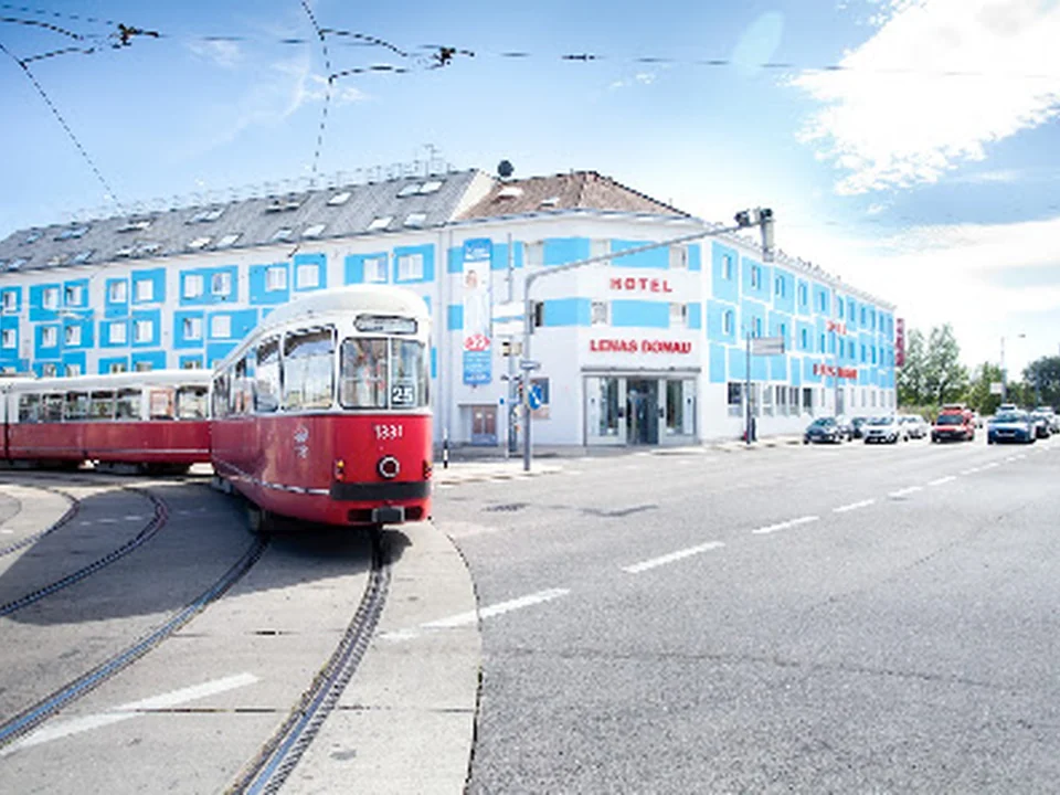 Lenas Donau Hotel