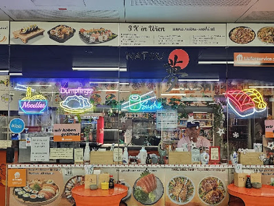 Natsu Sushi Museumsquartier Ubahnstation