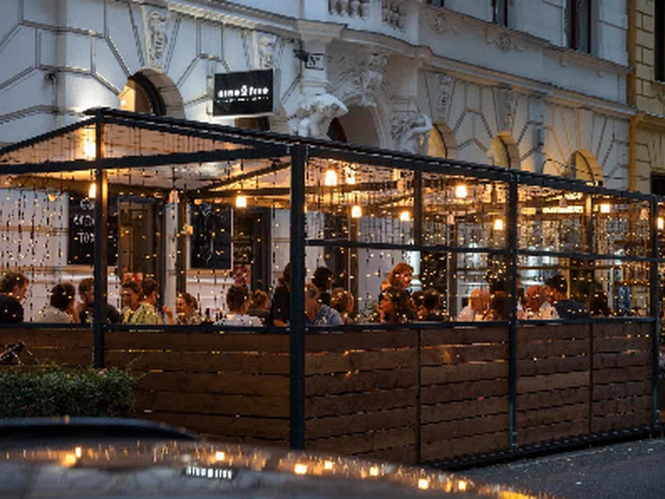 nineOfive Vienna