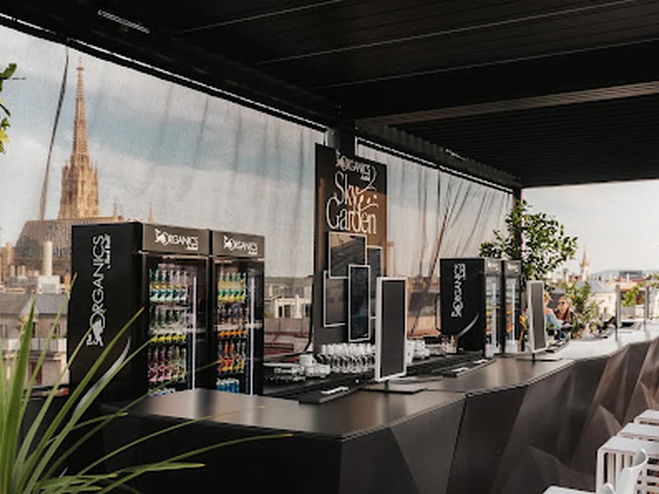 Organics Sky Garden Rooftop Bar Wien