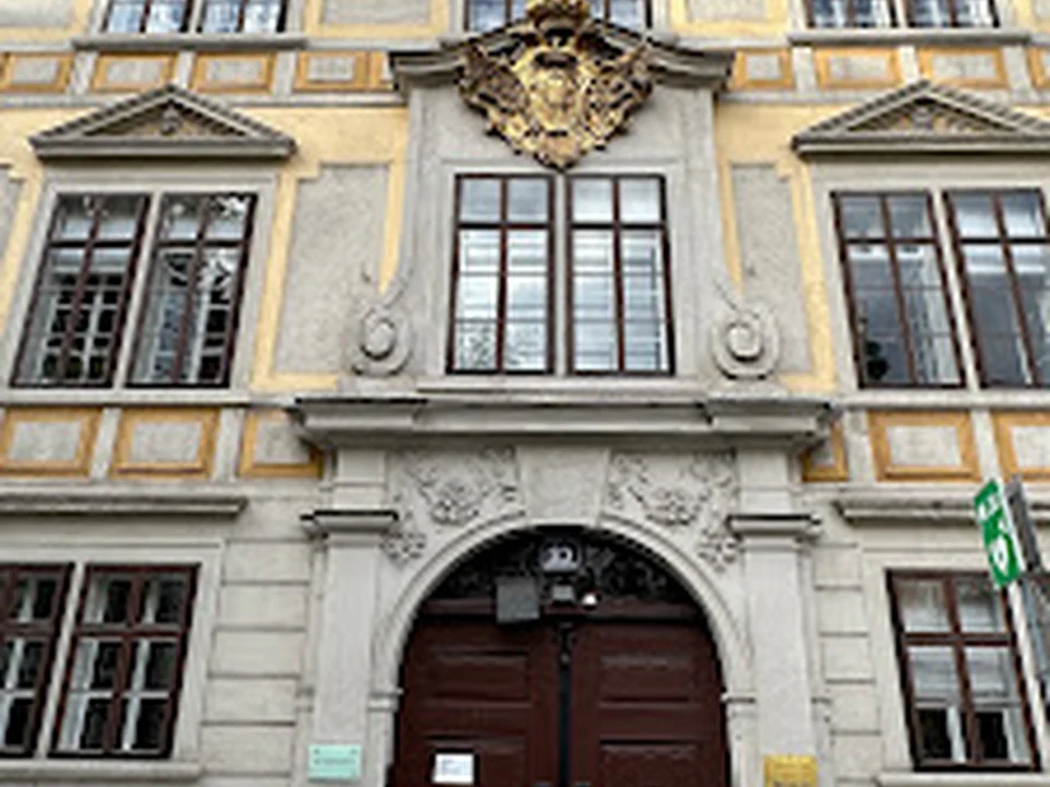 Palais Porcia