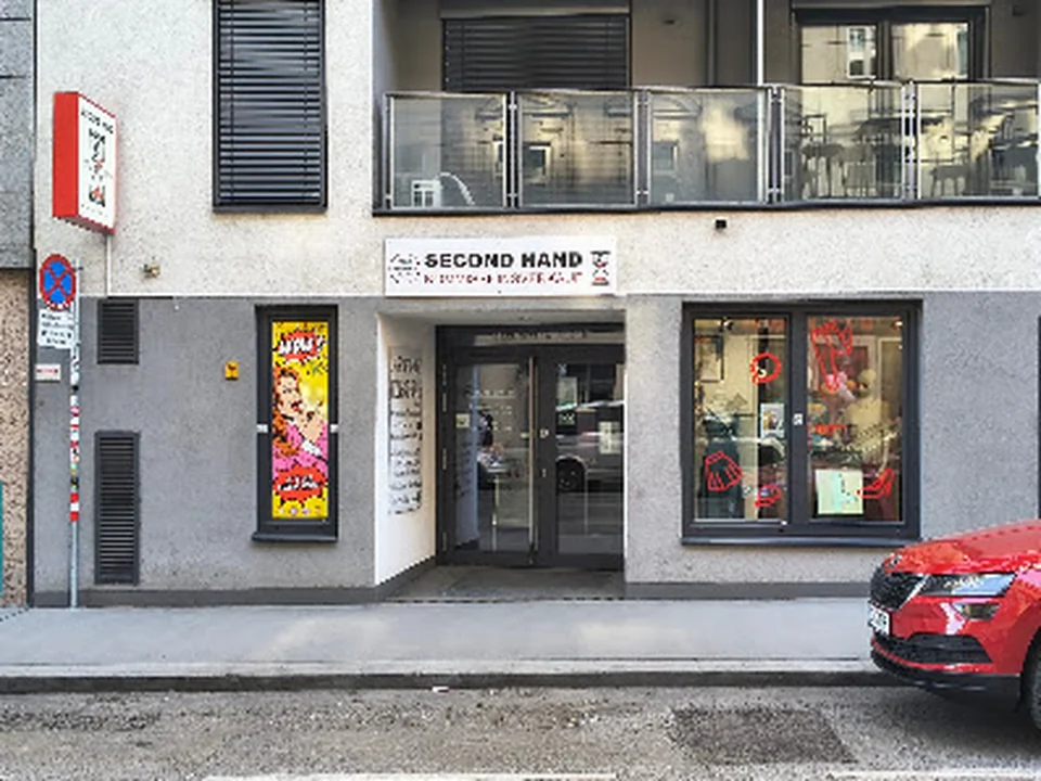 Past Perfect by MB Second-Hand Shop