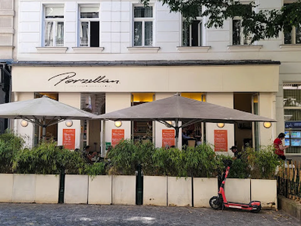 Porzellan Lounge
