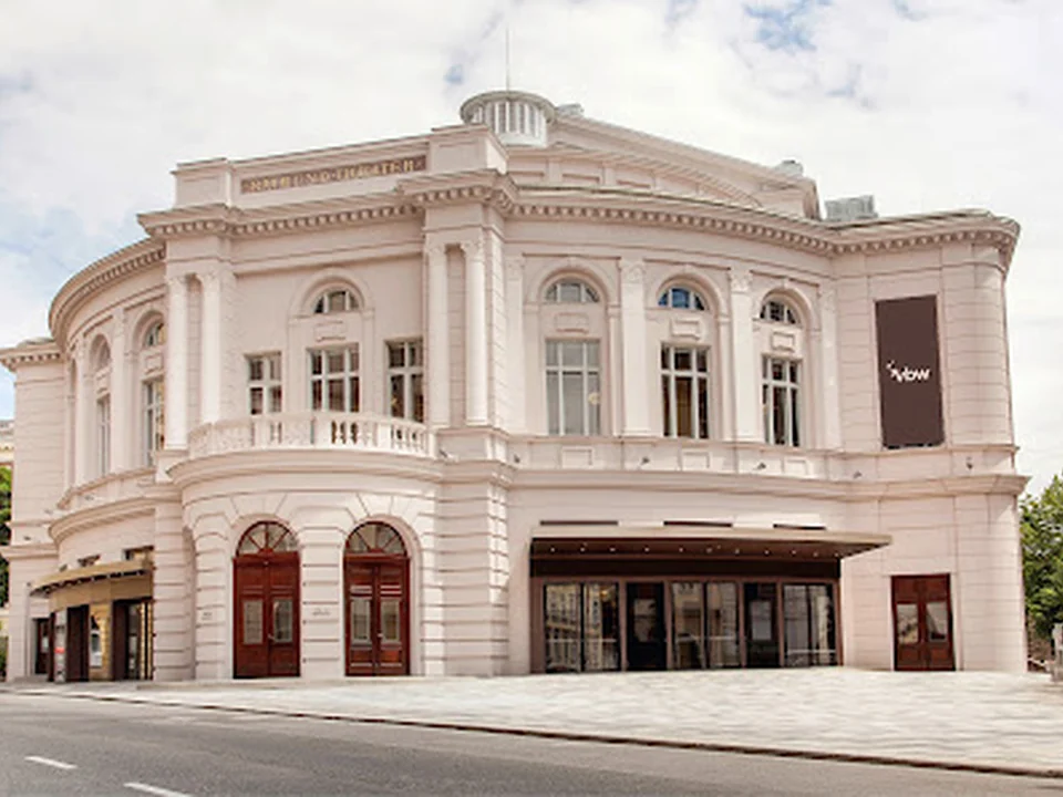 Raimund Theater
