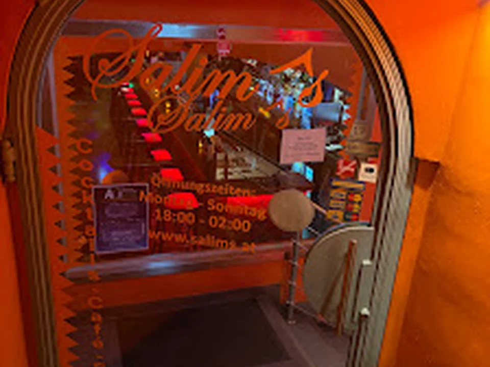 Salim^s Cocktails - Café - Snacks