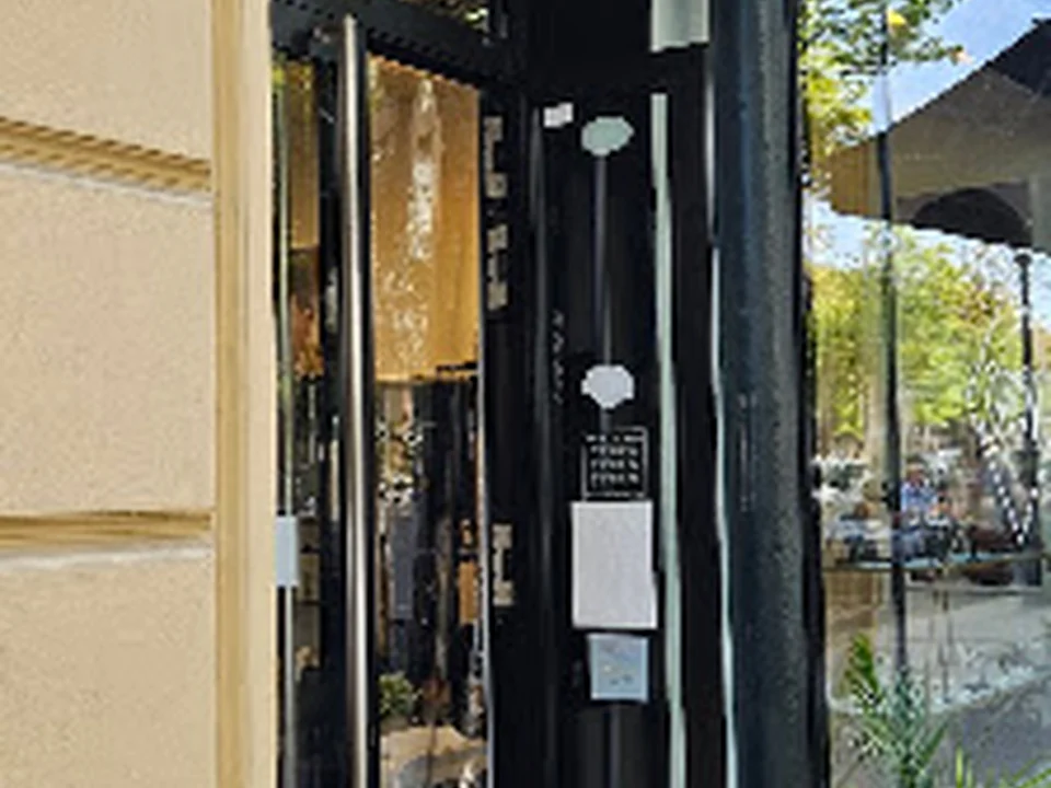 Souvenirs & Gifts Shop Opernring 13