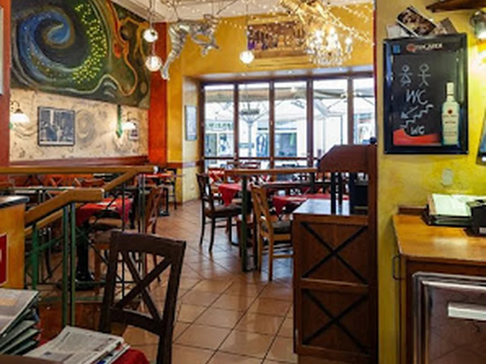Sparky's unlimited Bar & Grill
