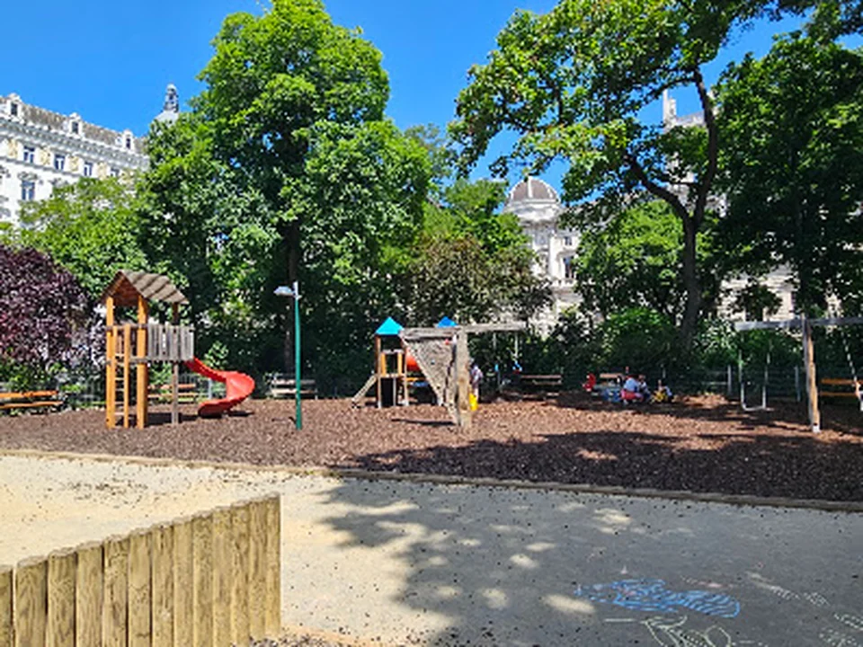 Spielplatz am Rathausplatz