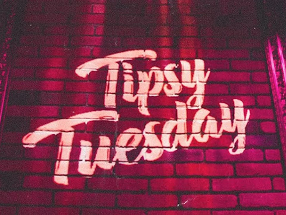 Foto de Tipsy Tuesday