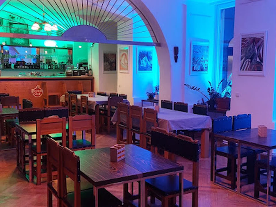 Tropicalia Bar & Tapas Latinas