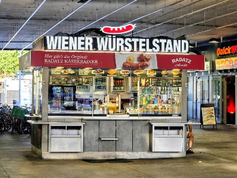 Wiener Würstelstand Praterstern