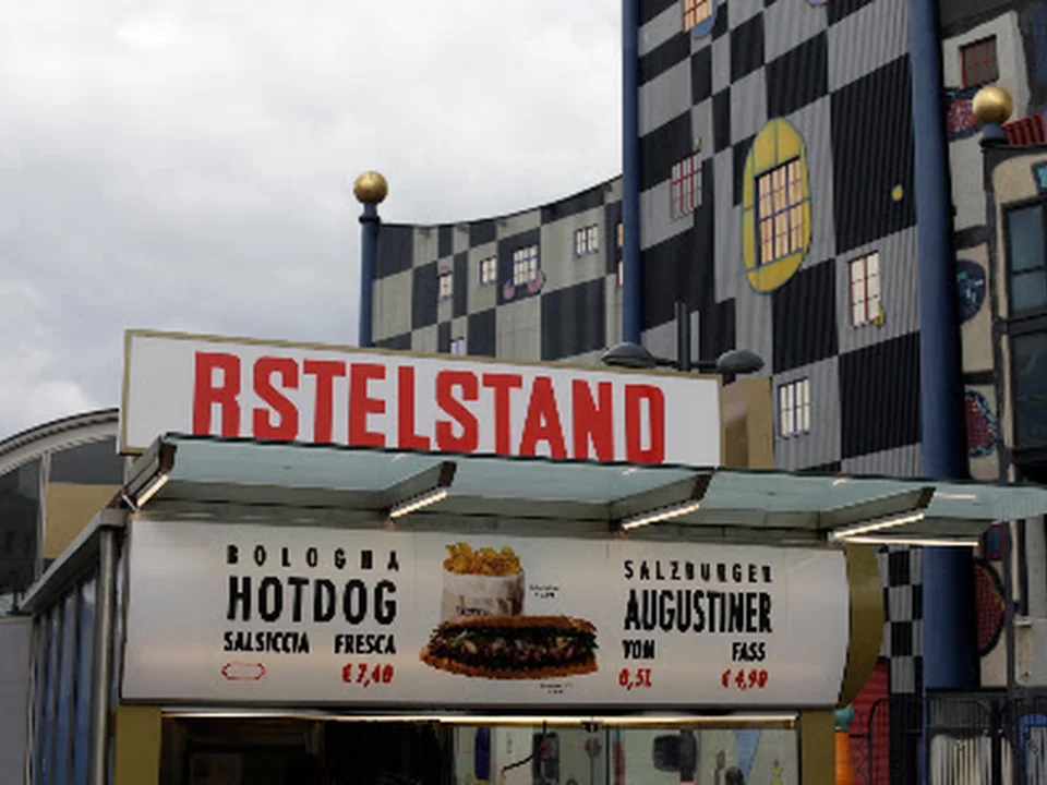 Wiener Würstelstand