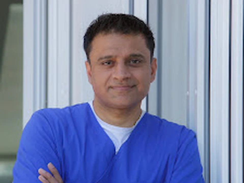 Zahnarzt ,Kieferorthopädie Wien 1200 | Dr. Manish Sablania BDS M.Sc | Fachzahnarzt für Kieferorthopädie