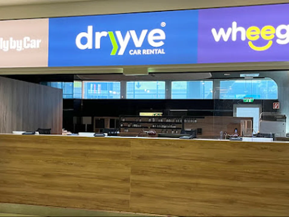 Dryyve & Wheego Car Rental- Vienna Airport