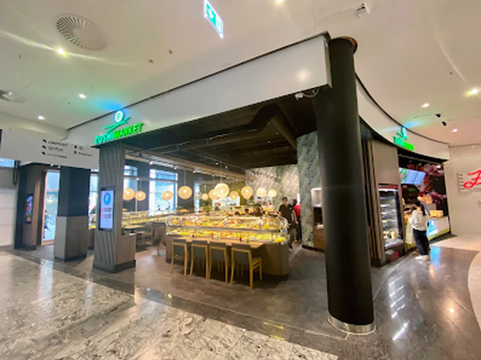 Zushi Market Running Sushi Millennium City, Vienna