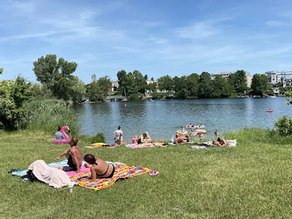 Lagerwiese Romaplatz, Vienna