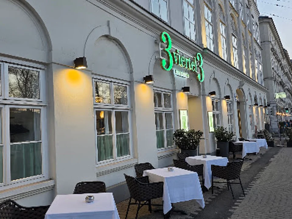 3Viertel3, Vienna