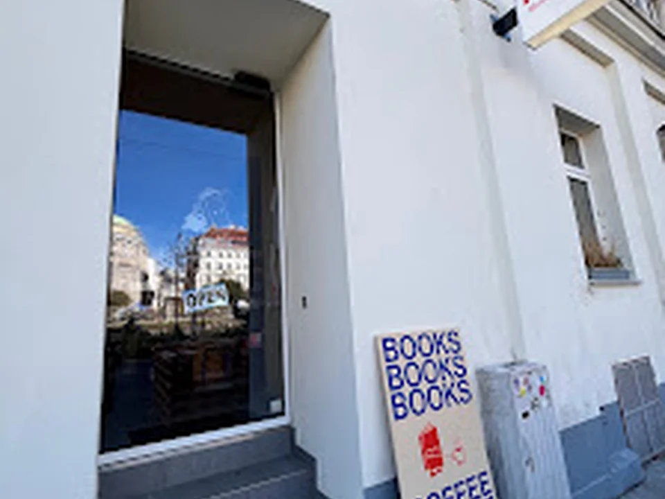 Hafi Books + Coffee, Vienna
