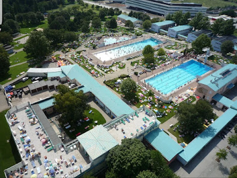 Laaerbergbad, Vienna
